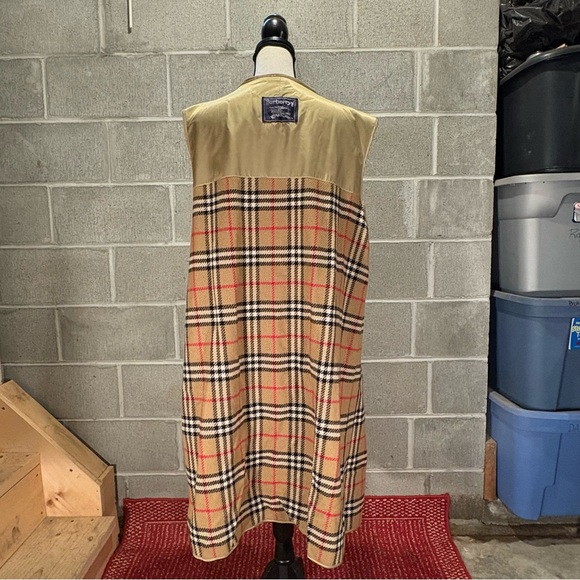 Burberry trench coat - Picture 7 of 15